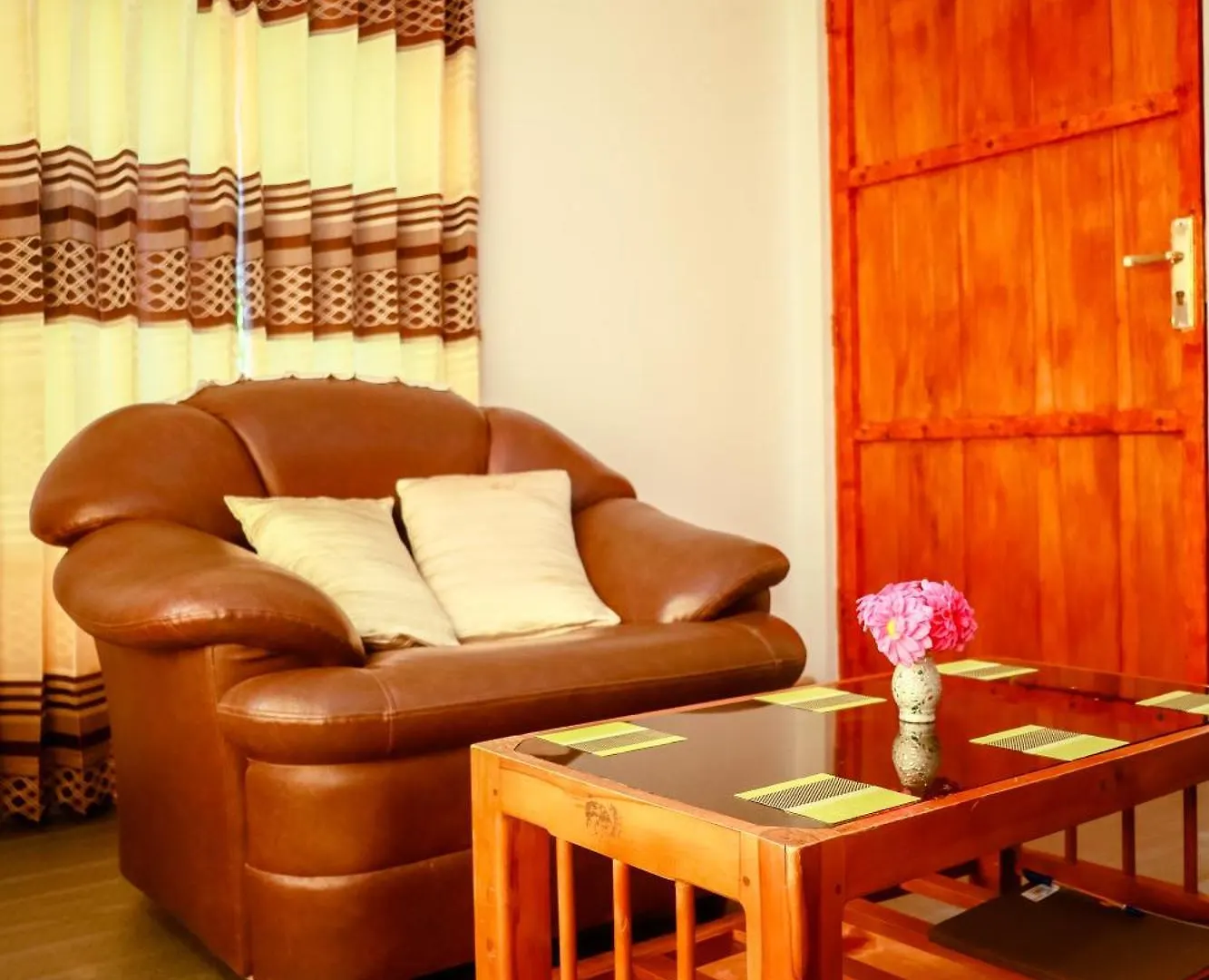 Peace Nest Apartment Nuwara Eliya Homestay